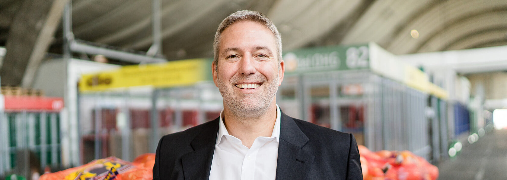 Fabian Preuß, Leiter des Technischen Betriebs, in der Großmarkthalle Fabian Preuß, Leiter des Technischen Betriebs, in der Großmarkthalle